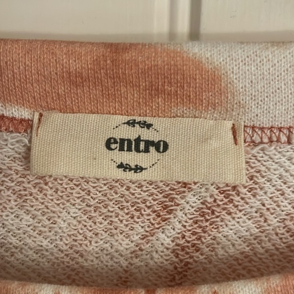 Entro tie-dyed, cotton blend on Poshmark 3/4 sleeve women’s S shirt‎ Raw edge - Picture 2 of 9
